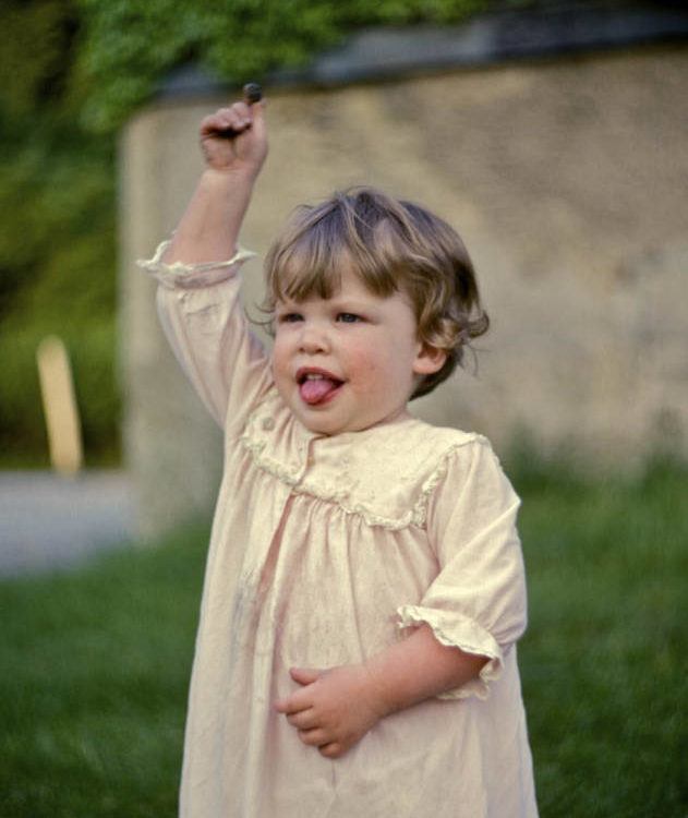 Julie Barn Stone June 67 Version 2